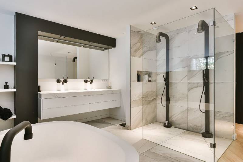 Style industriel : comment rénover une salle de bain Ikea avec un plan de travail en granit ?